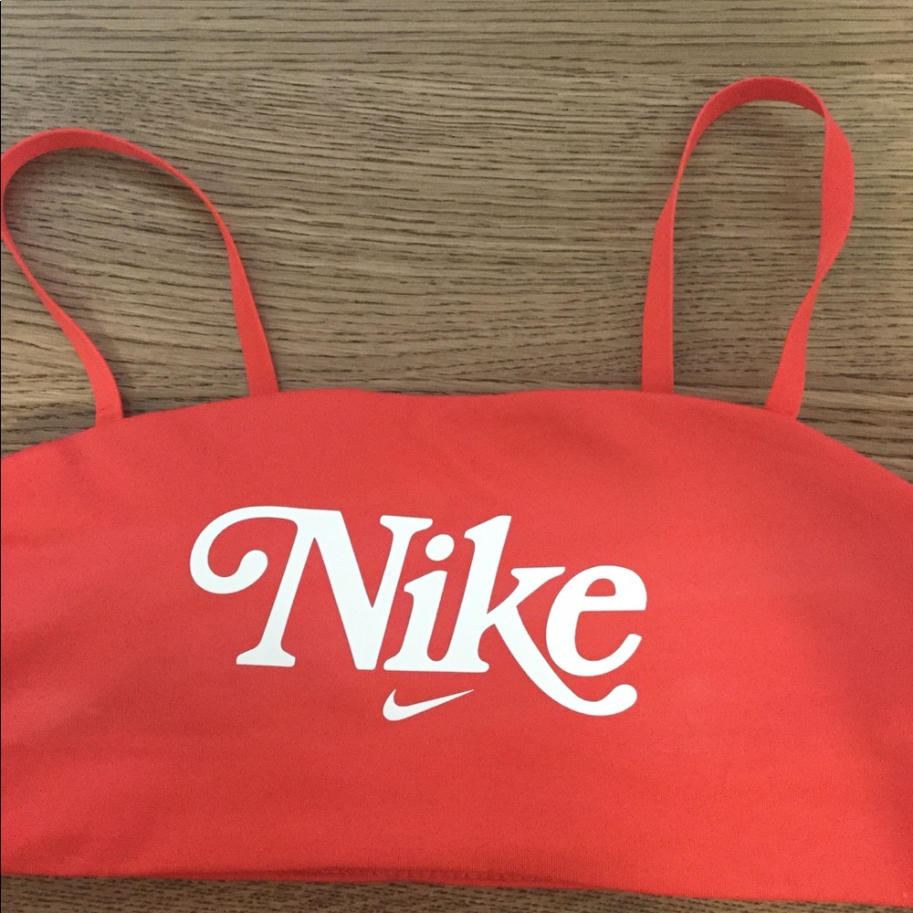 COPY - Retro Nike sports bra